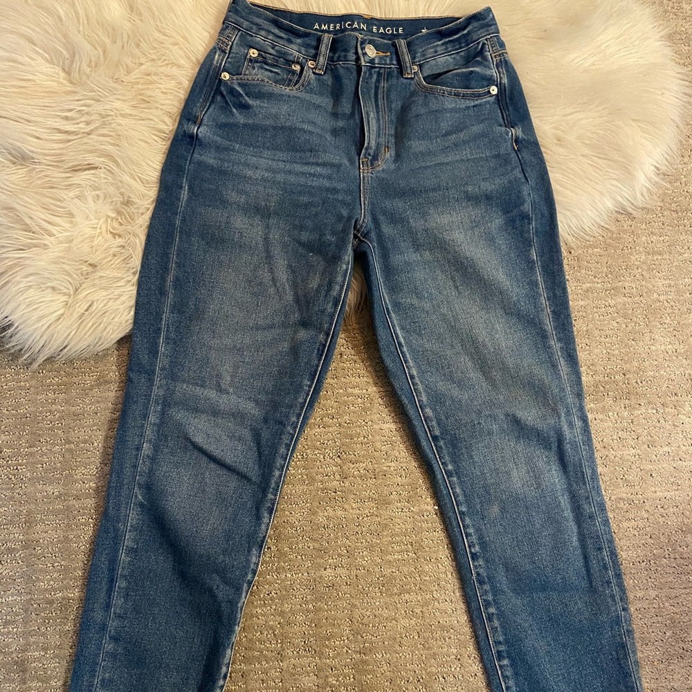 American Eagle Mom Jean